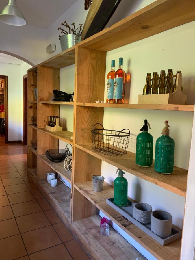 A Cochera Hostel Ferrol Bagian luar foto